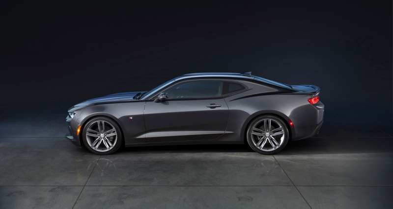 Illustration for article titled 2016 Chevrolet Camaro: 455 V8 Horses Of High-Tech American Muscle